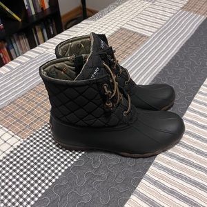 Black sperry boots